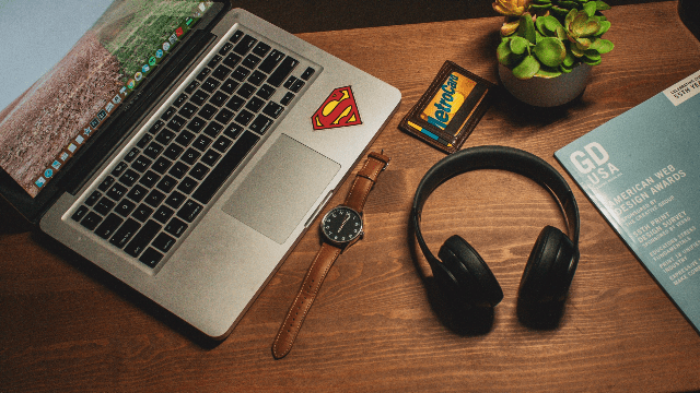 Elias Olive (ESP 2022) : d’étudiant à free-lance